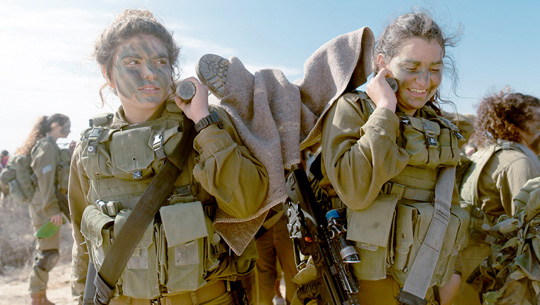 noticias-Consulado-de-Israel-en-el-dia-internacional-de-la-mujer-homenajeamos-a-las-soldadas-del-fdi-01